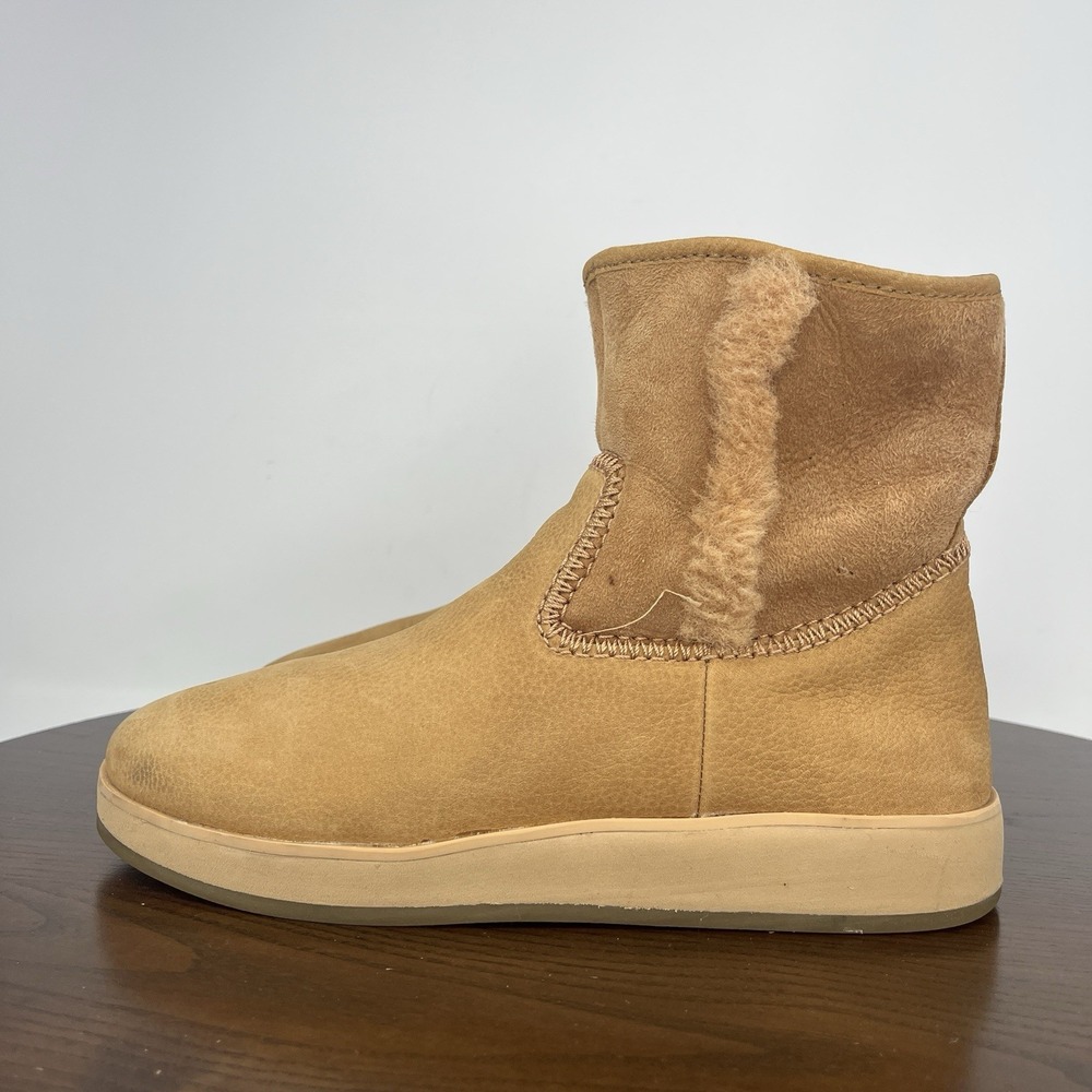 Olukai Pa'Ina Hulu Boots Womens 8 Tan Nubuck Leather Sheep Fur Winter Pull‎ On